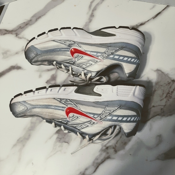 Nike Initiator Womens Running Shoes Size 11 White Silver Pink 394053-101  2017 - Picture 4 of 11